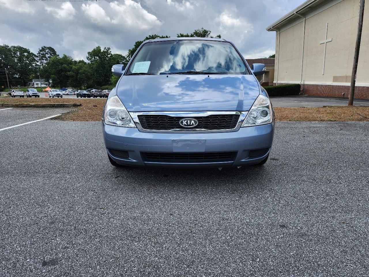 Kia Sedona LX LWB 2012