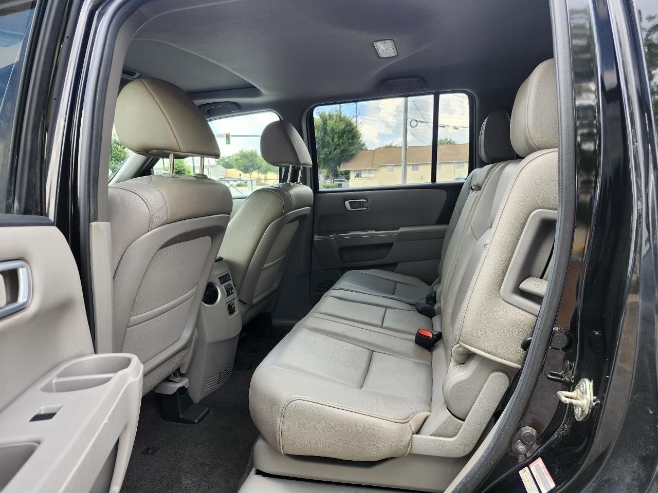 Honda Pilot EX-L 4WD 5-Spd AT 2012