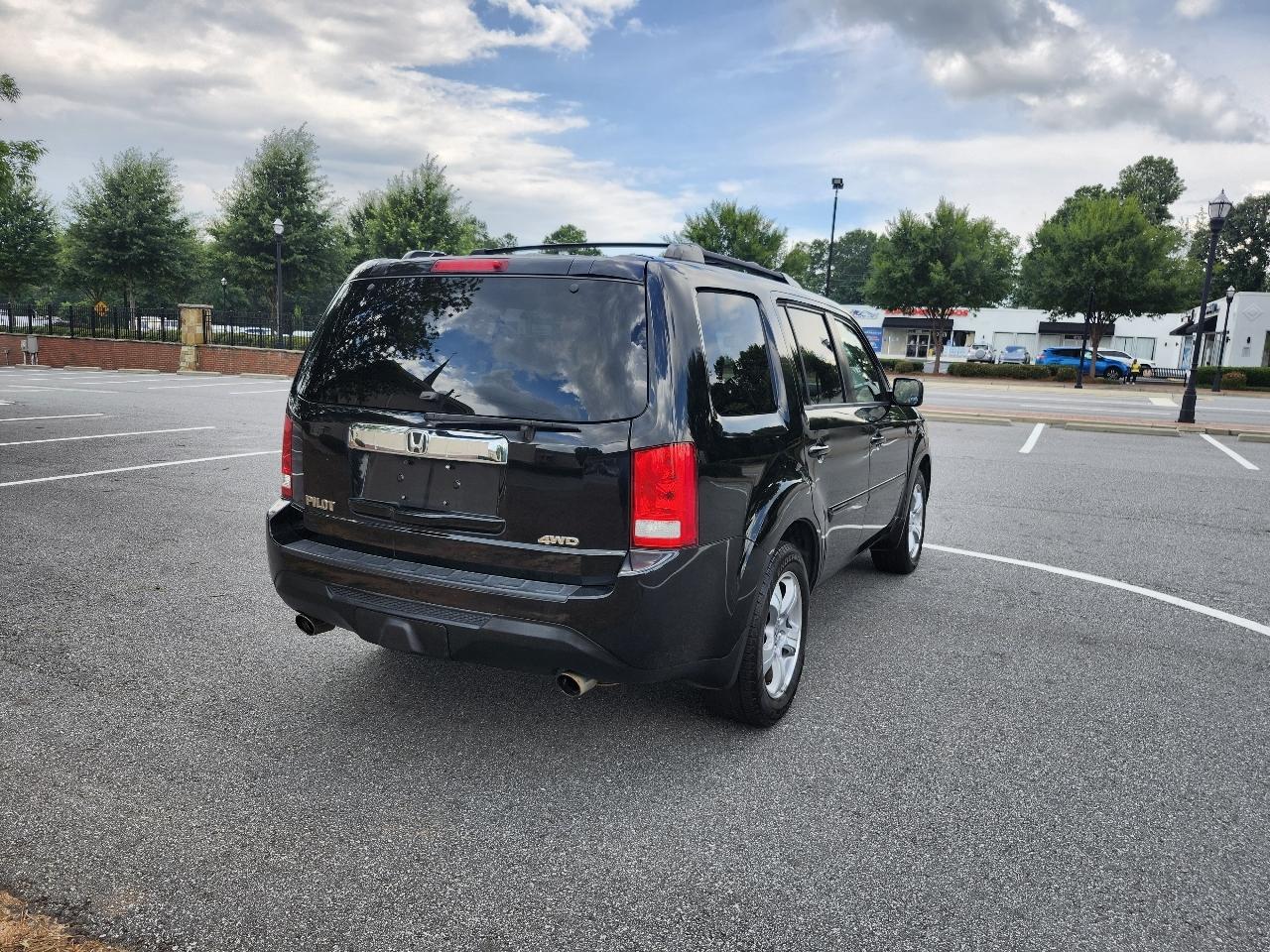 Honda Pilot EX-L 4WD 5-Spd AT 2012