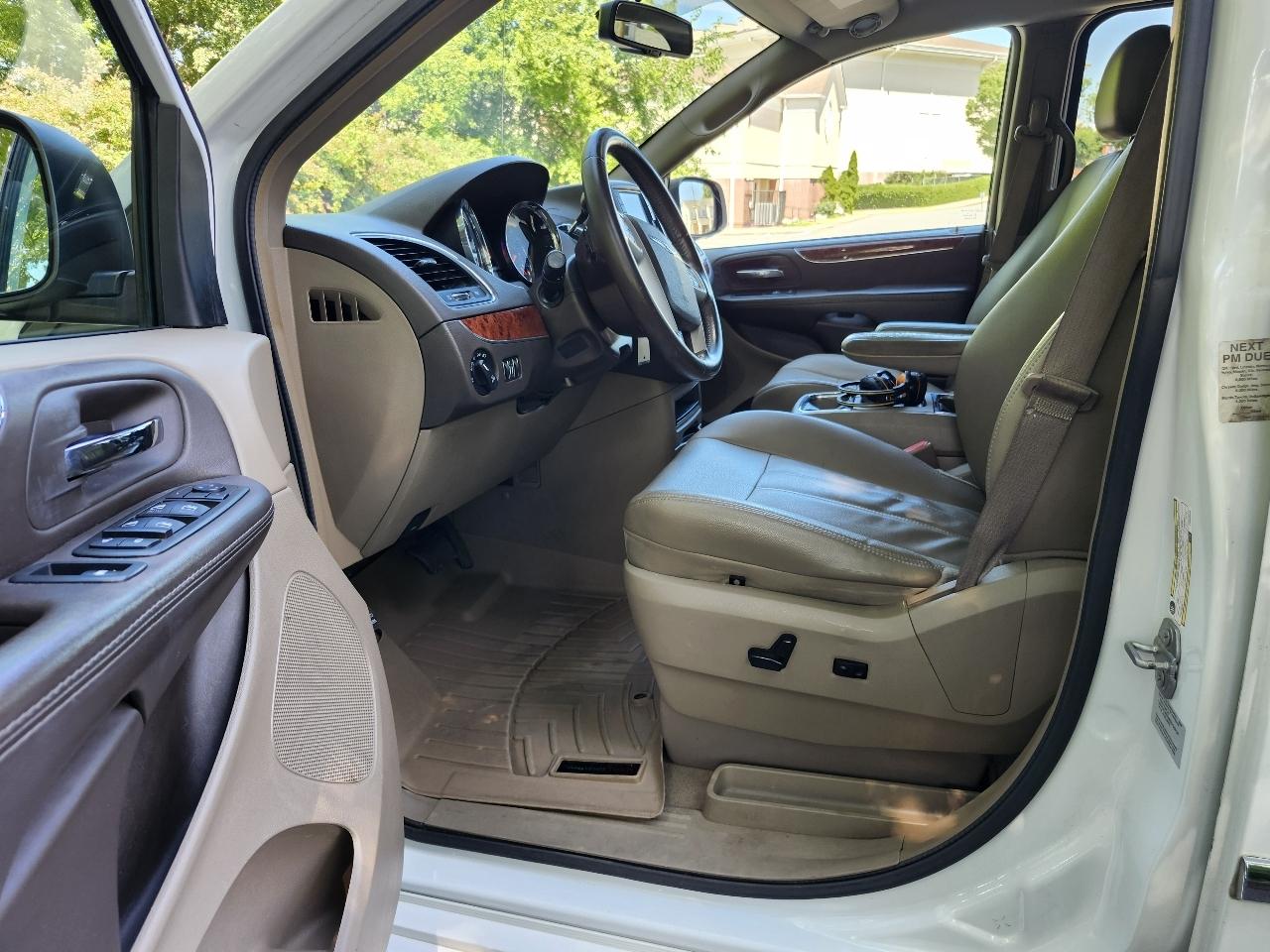 Chrysler Town & Country Touring 2015