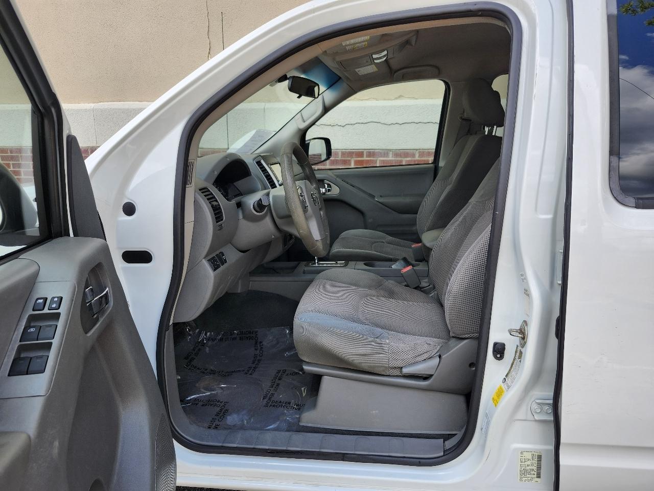 Nissan Frontier S Crew Cab 6MT 2WD 2019