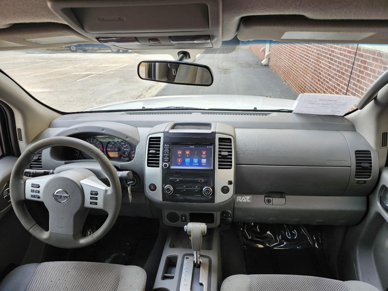 Nissan Frontier S Crew Cab 6MT 2WD 2019