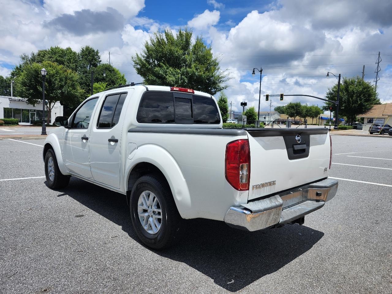 Nissan Frontier S Crew Cab 6MT 2WD 2019