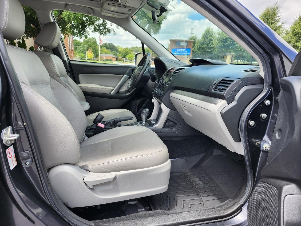 Subaru Forester 2.5i Limited 2014