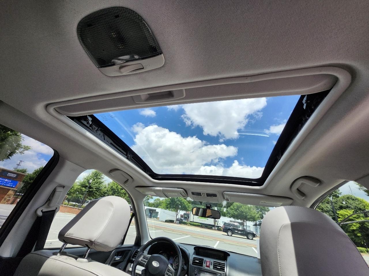 Subaru Forester 2.5i Limited 2014