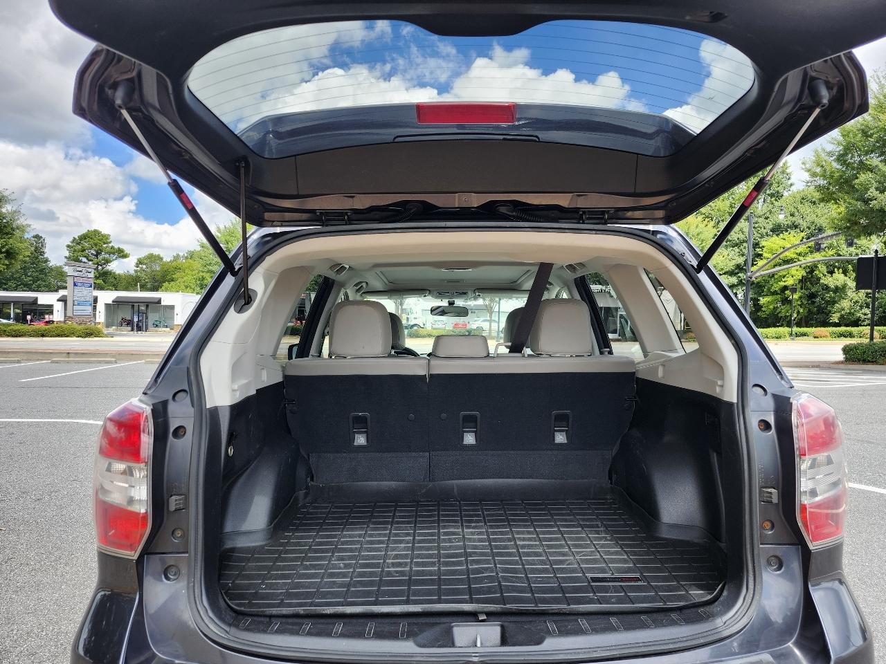 Subaru Forester 2.5i Limited 2014