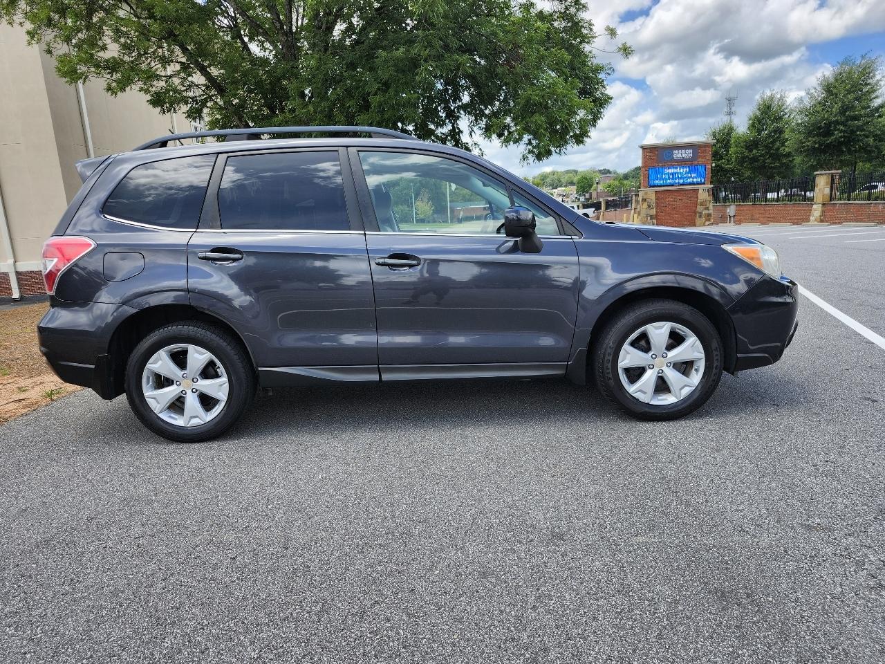 Subaru Forester 2.5i Limited 2014