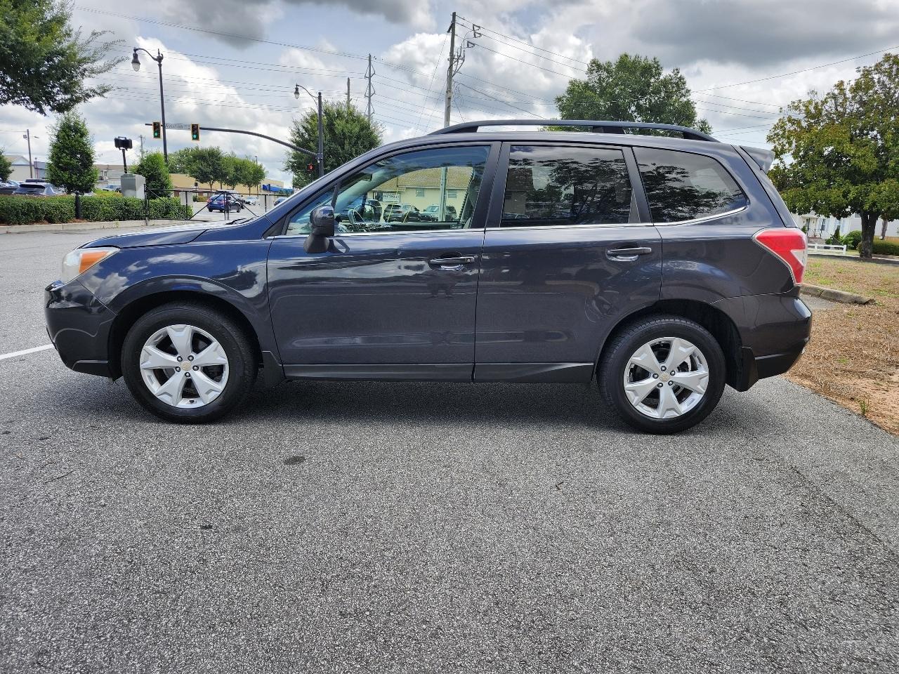 Subaru Forester 2.5i Limited 2014