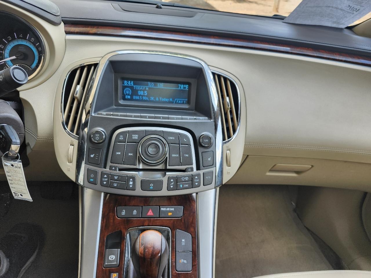 Buick LaCrosse CXL FWD 2011