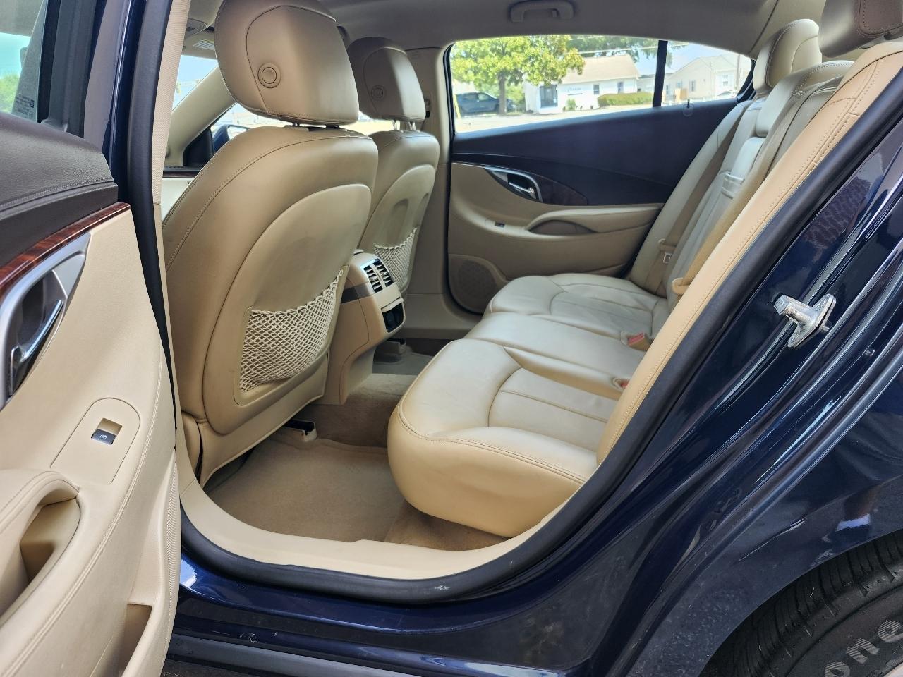 Buick LaCrosse CXL FWD 2011