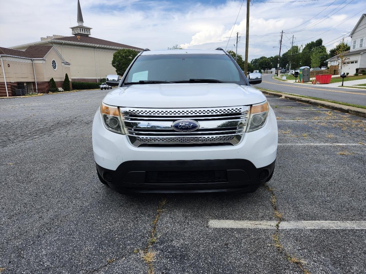 Ford Explorer Base FWD 2014