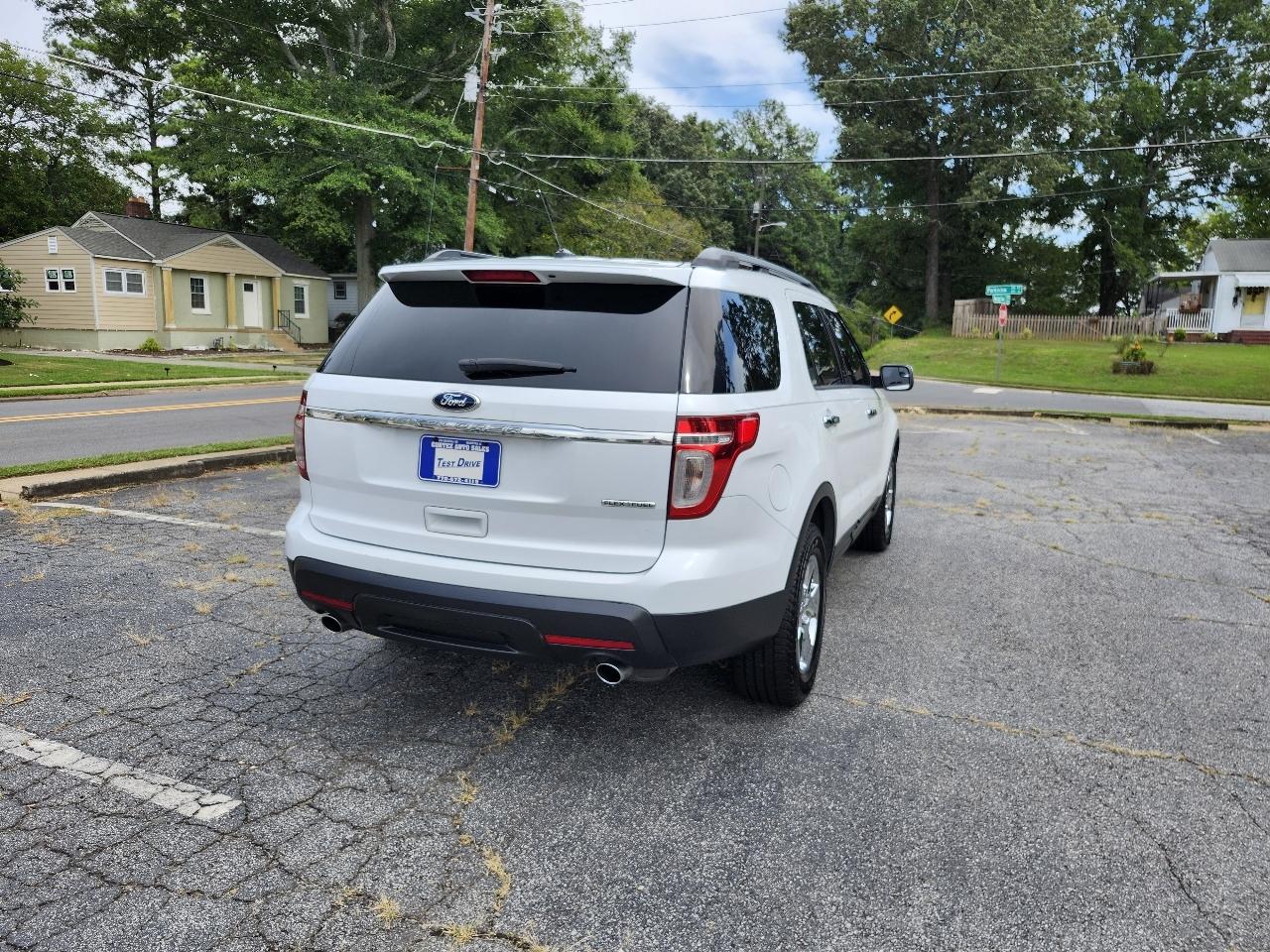 Ford Explorer Base FWD 2014