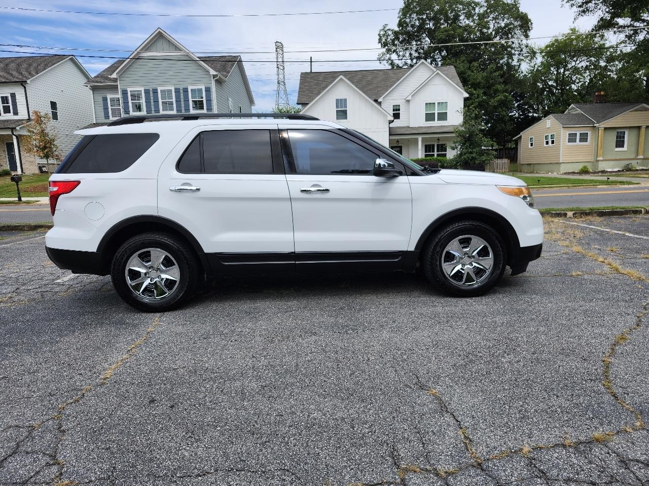 Ford Explorer Base FWD 2014