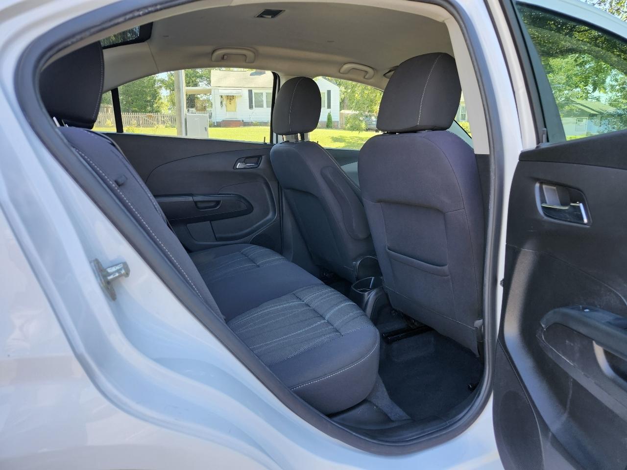 Chevrolet Sonic LT Auto Sedan 2015