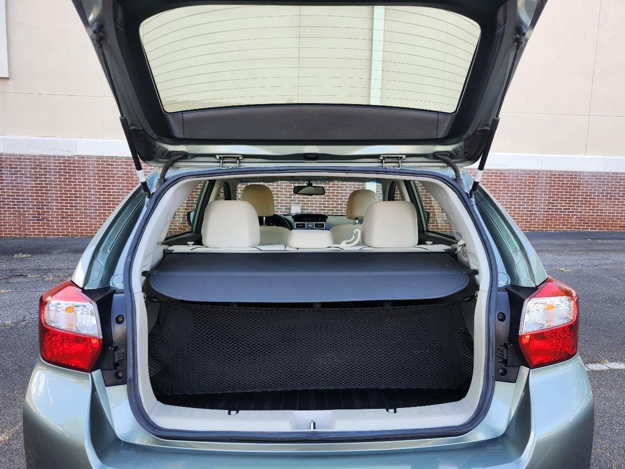 Subaru Impreza 2.0i Premium PZEV 5-Door 2015