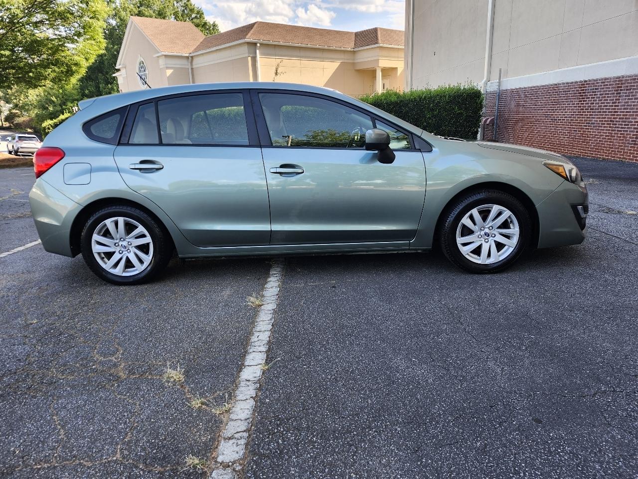 Subaru Impreza 2.0i Premium PZEV 5-Door 2015