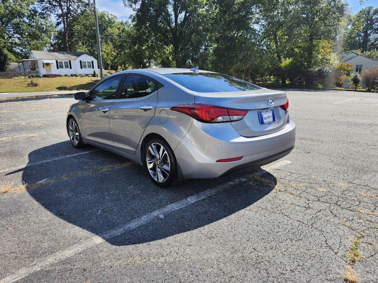 Hyundai Elantra SE 6AT 2015