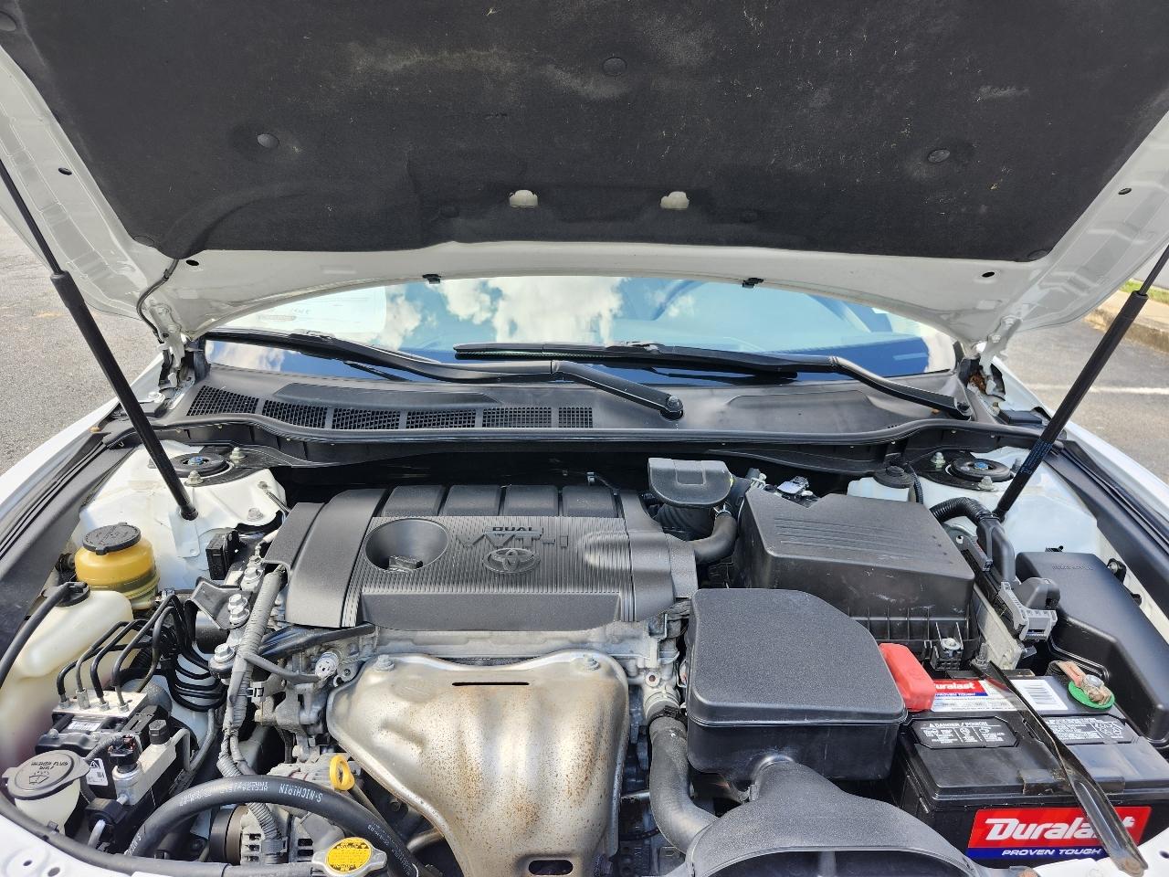 Toyota Camry Base 6-Spd AT 2011