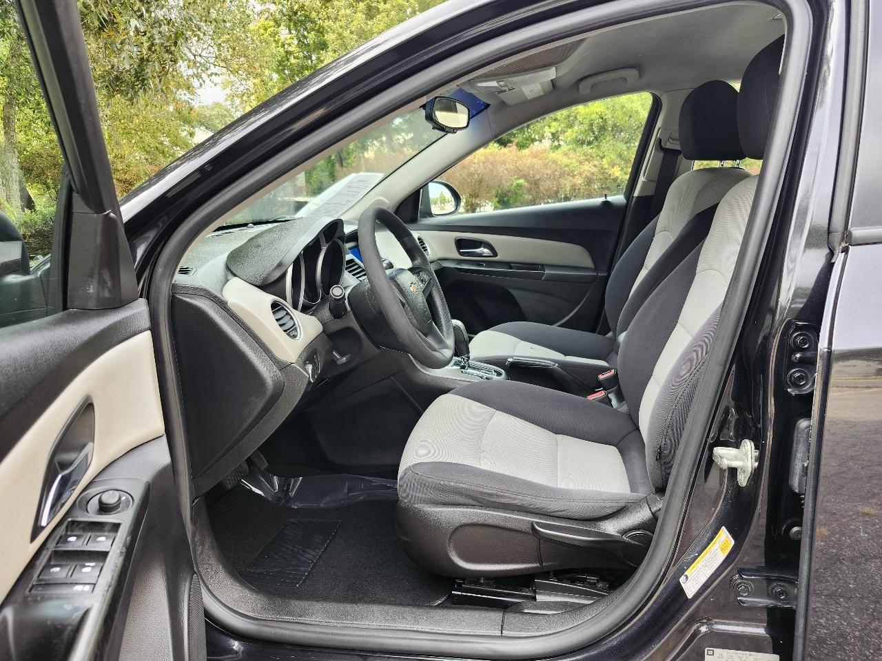 Chevrolet Cruze LS Auto 2014