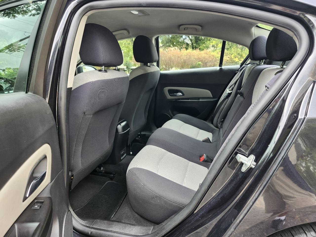 Chevrolet Cruze LS Auto 2014