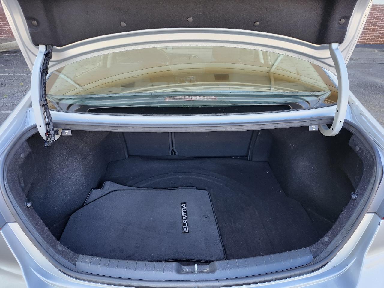 Hyundai Elantra Limited 2018