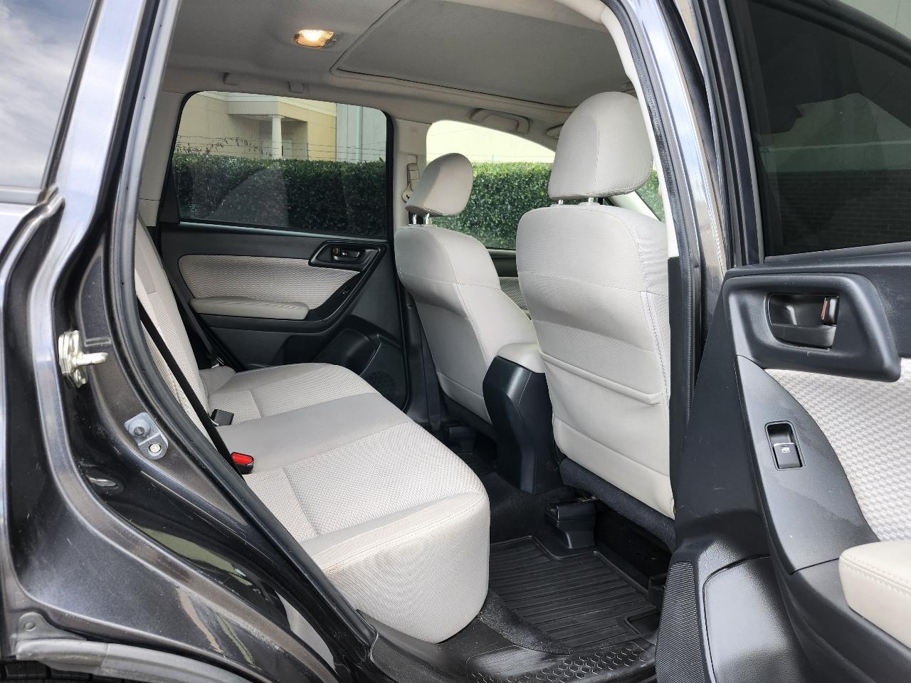 Subaru Forester 2.5i Premium PZEV CVT 2017
