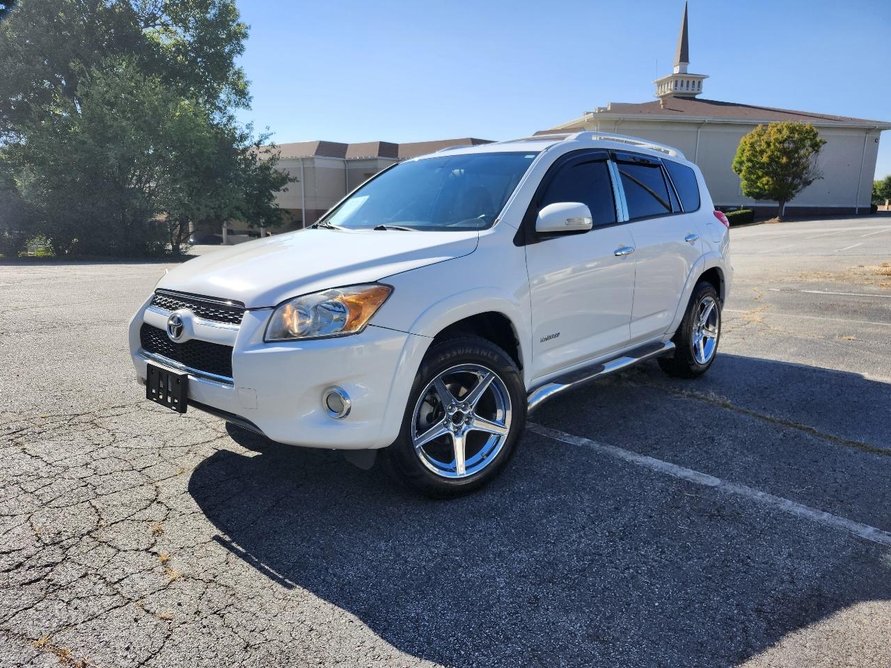 Toyota RAV4 Limited I4 2WD 2011