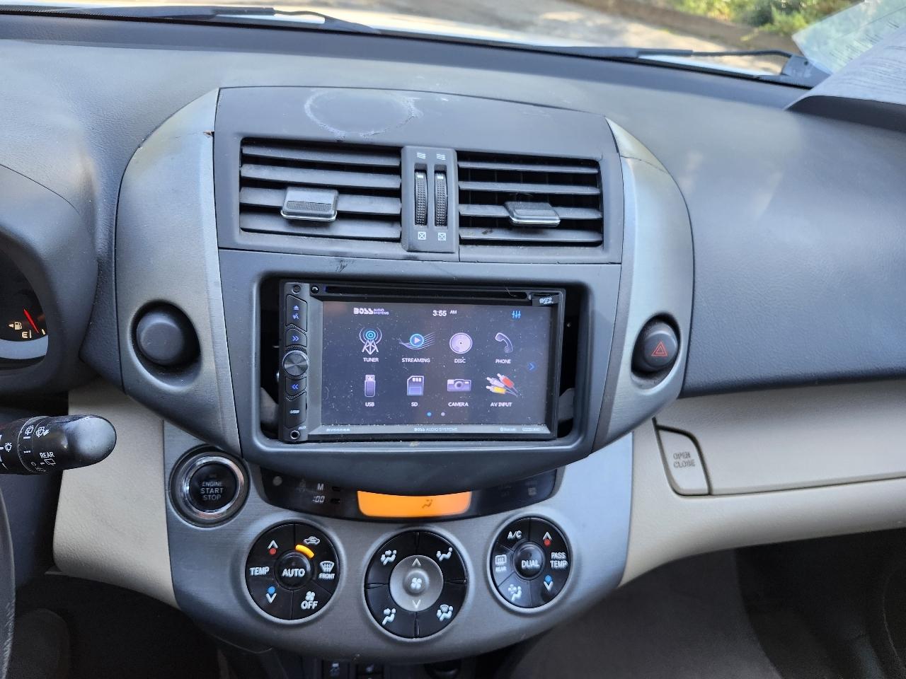 Toyota RAV4 Limited I4 2WD 2011