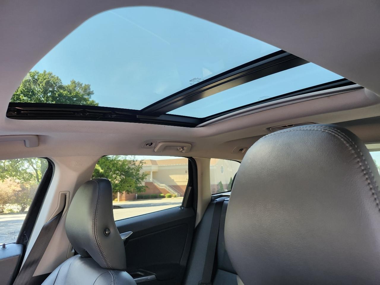 Volvo XC60 T5 Drive-E Premier FWD 2015
