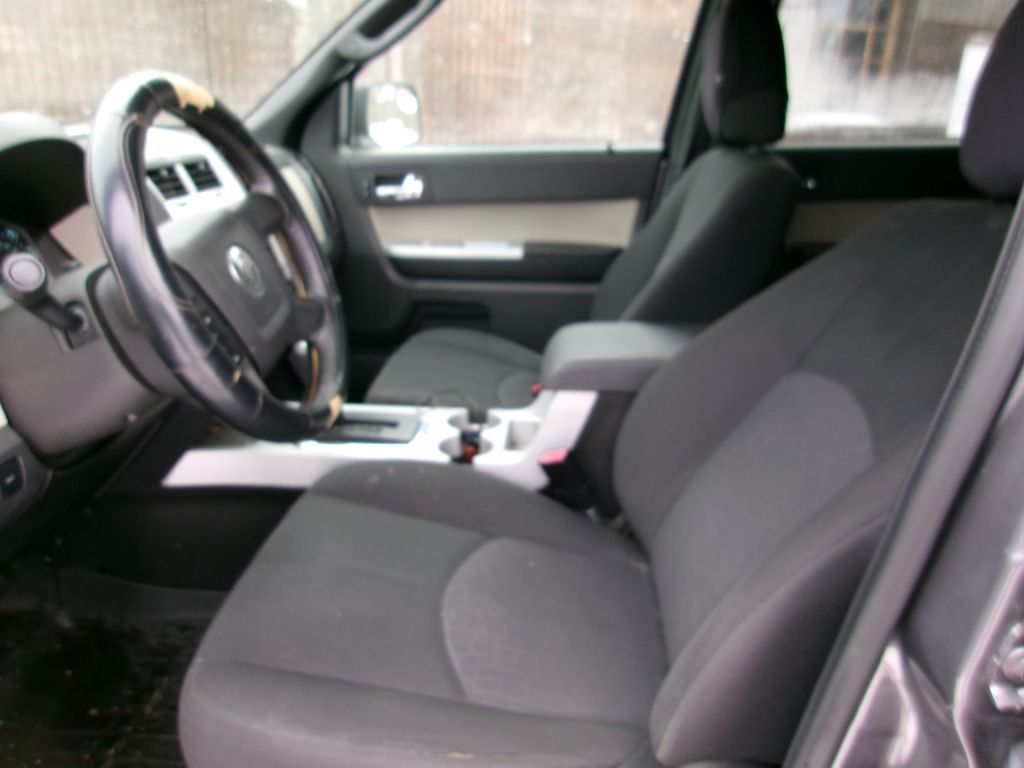 2011 Mercury Mariner Base's photo