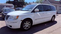 2010 Chrysler Town & Country 