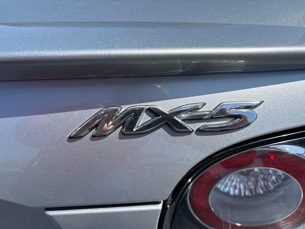 Mazda MX-5 Miata  2008