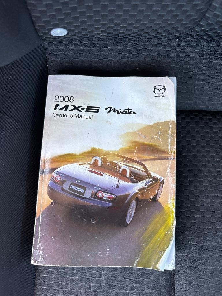 Mazda MX-5 Miata  2008