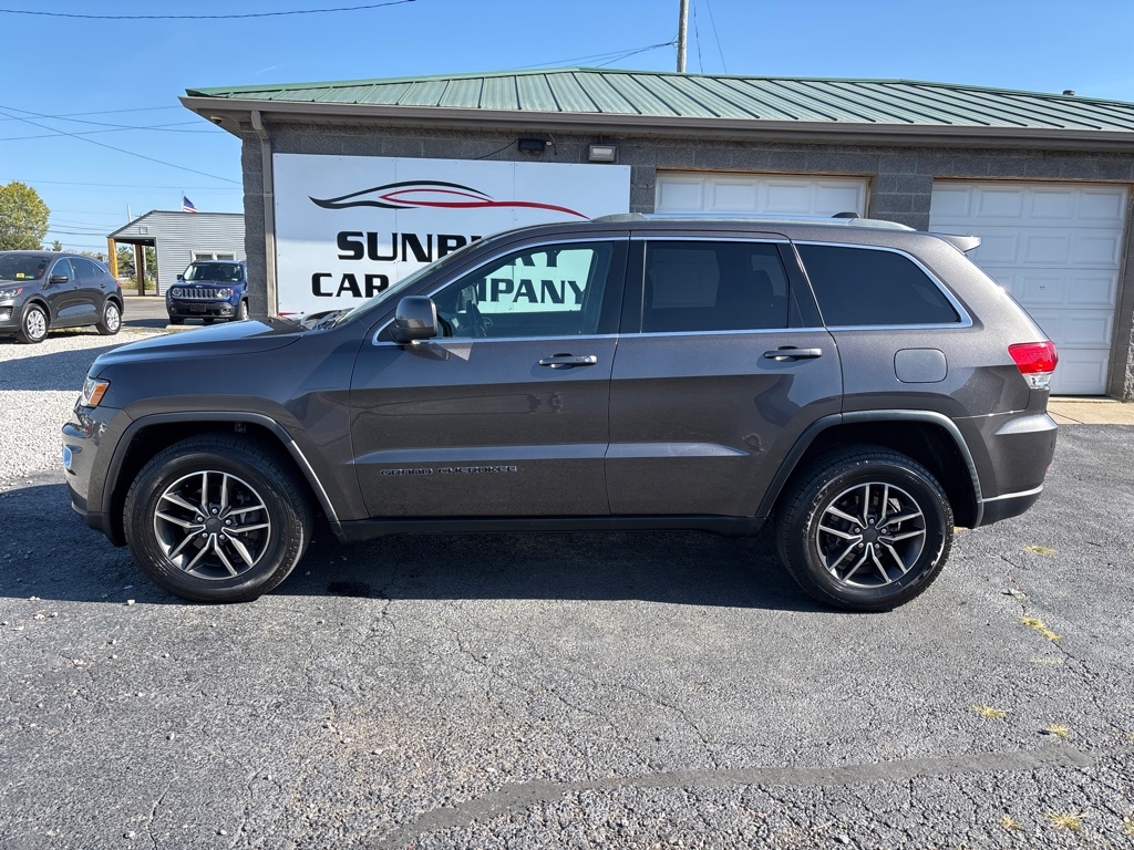 2019 Jeep Grand Cherokee LAREDO