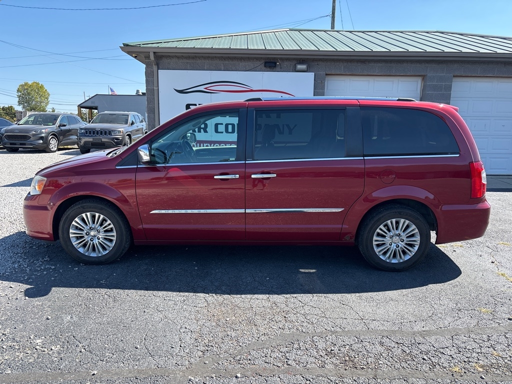 2012 Chrysler Town & Country LIMITED