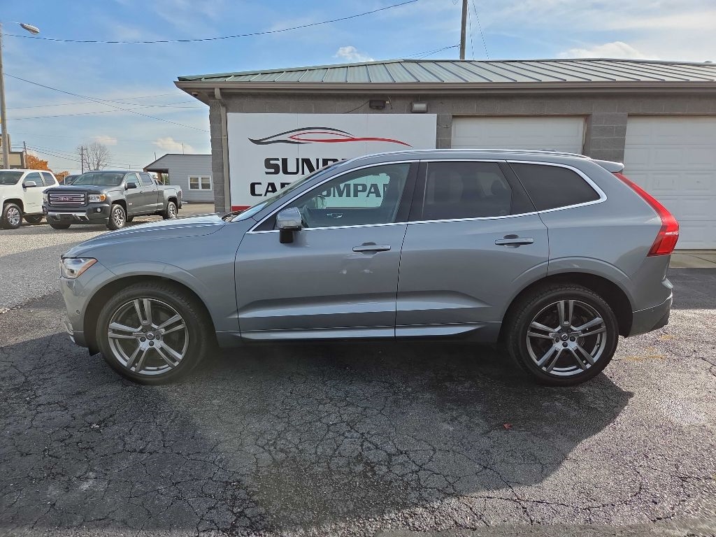 2018 Volvo XC60 Momentum's photo