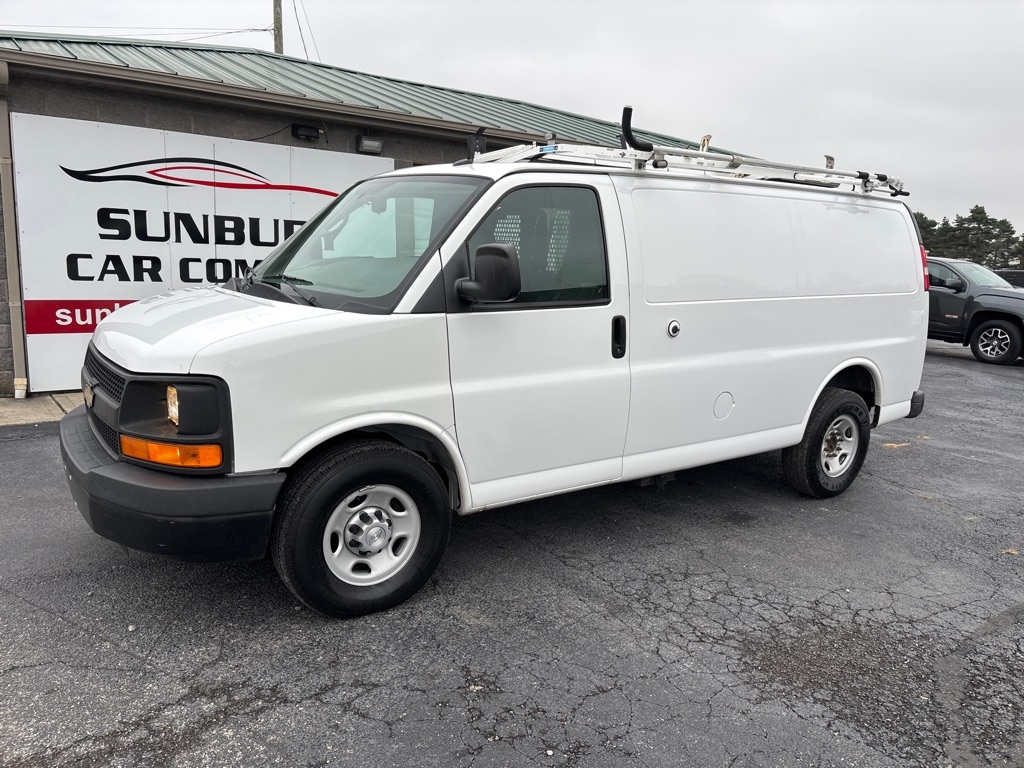 2015 Chevrolet Express 2500 Cargo photo 2