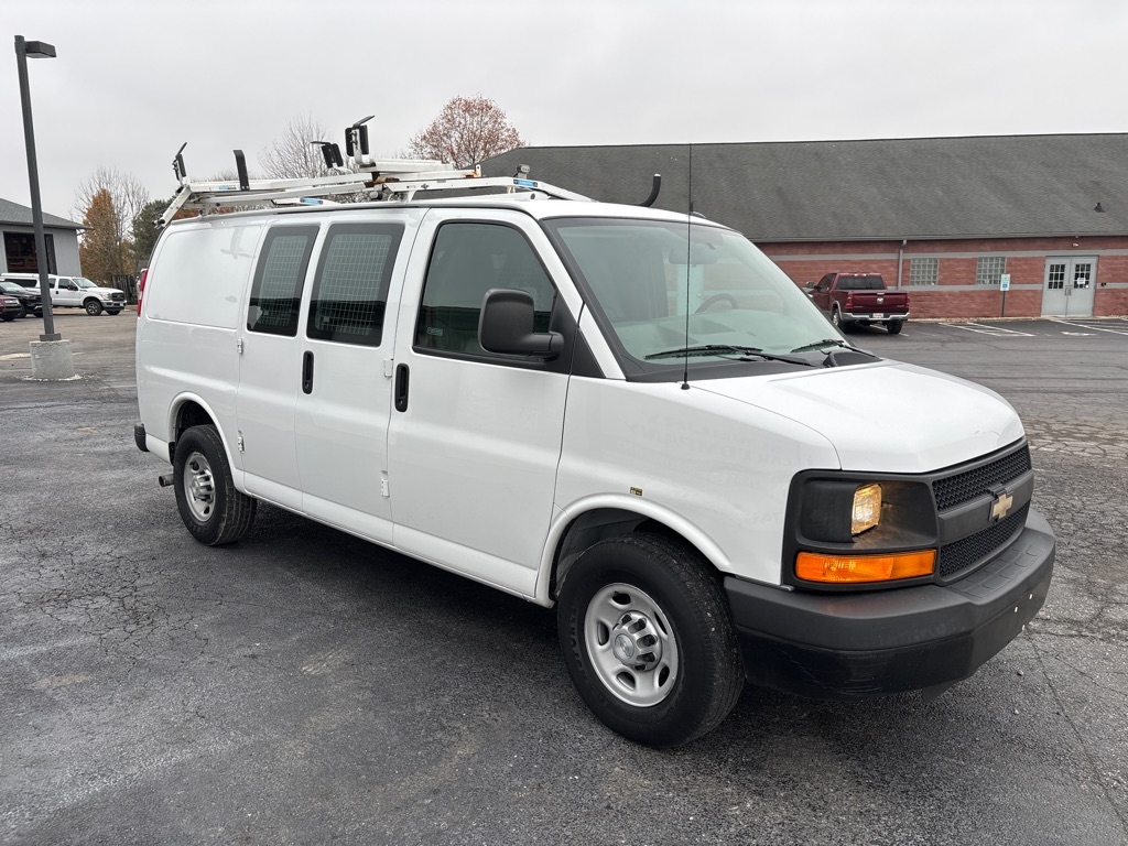 2015 Chevrolet Express 2500 Cargo photo 4