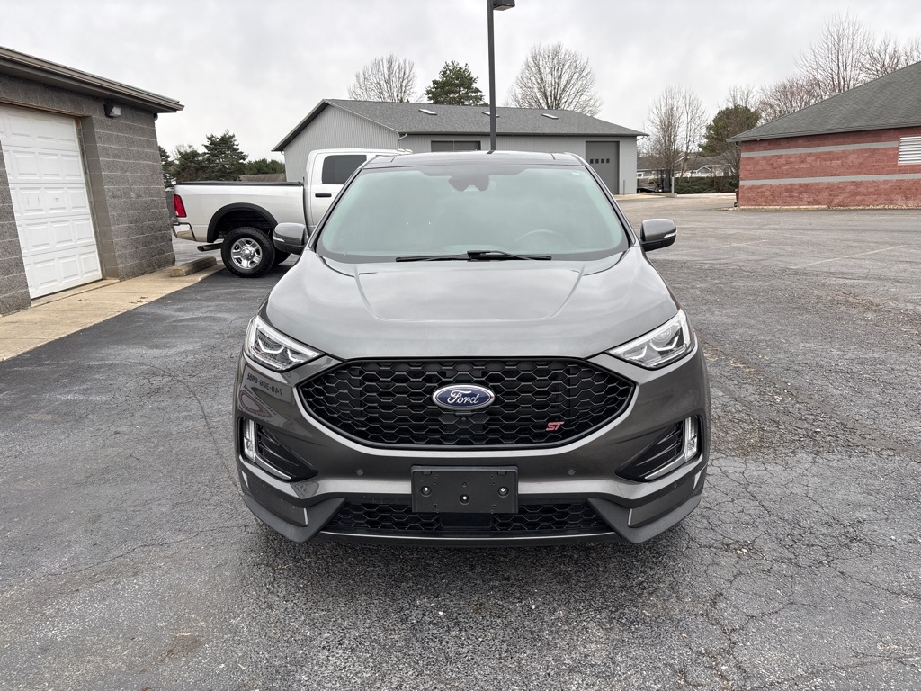 2020 Ford Edge ST photo 2