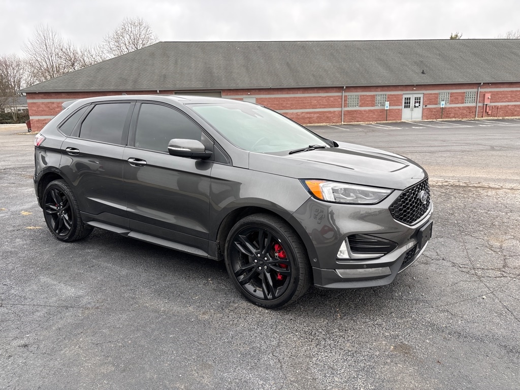 2020 Ford Edge ST photo 3
