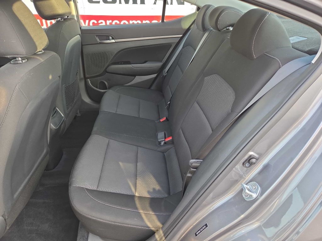 Hyundai Elantra  2018