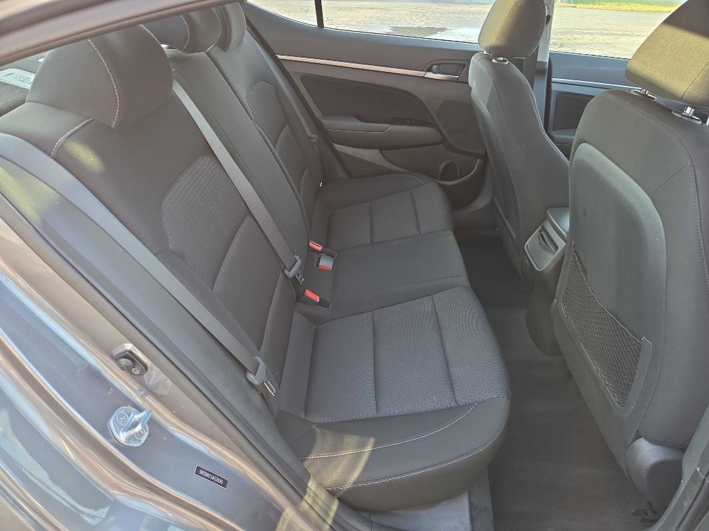 Hyundai Elantra  2018