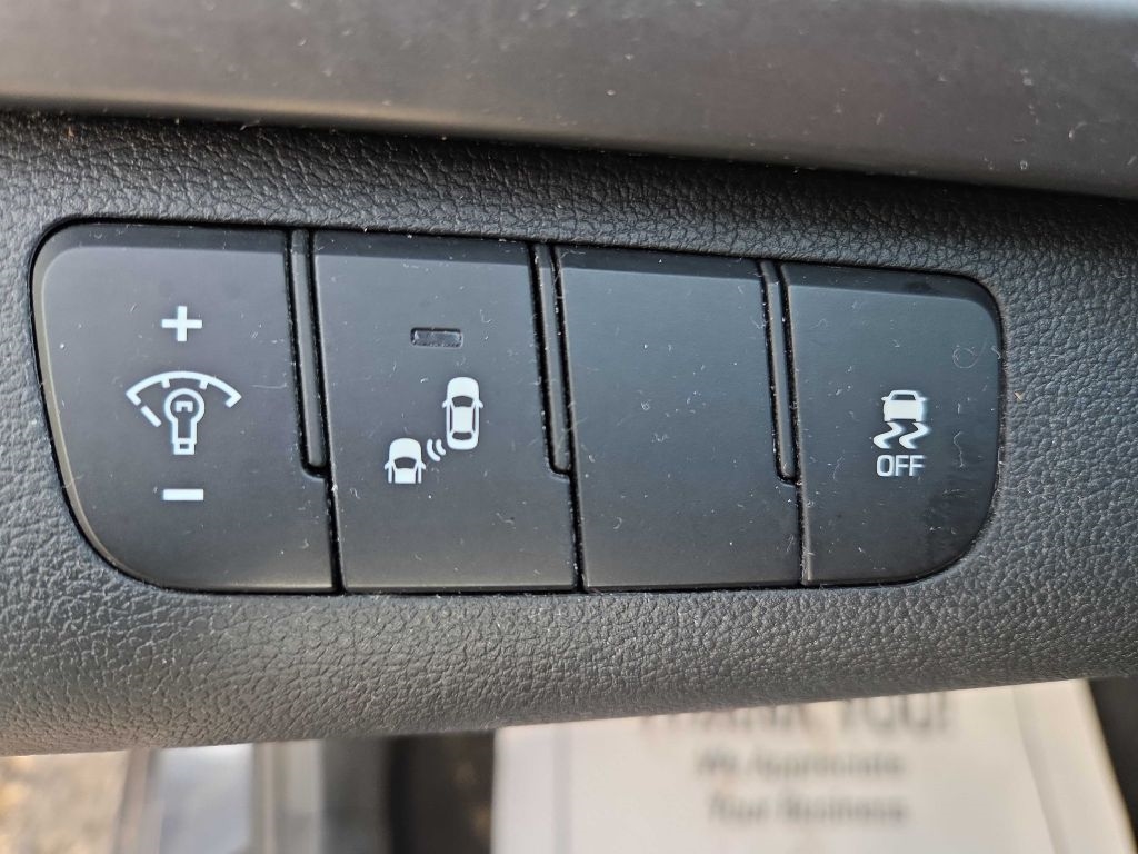 Hyundai Elantra  2018