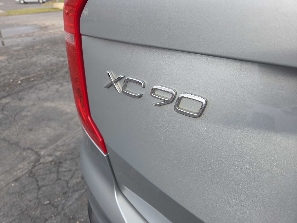 Volvo XC90  2018
