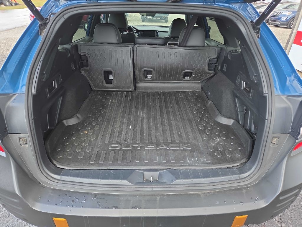 Subaru Outback  2022