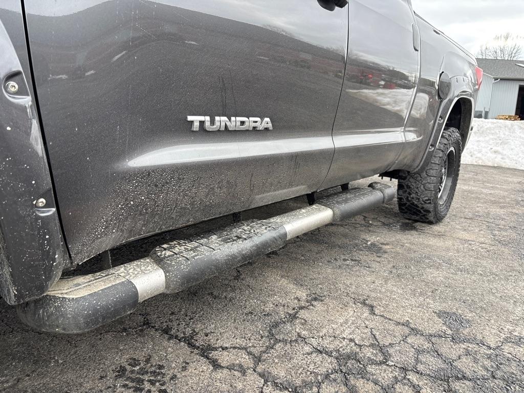 Toyota Tundra  2013