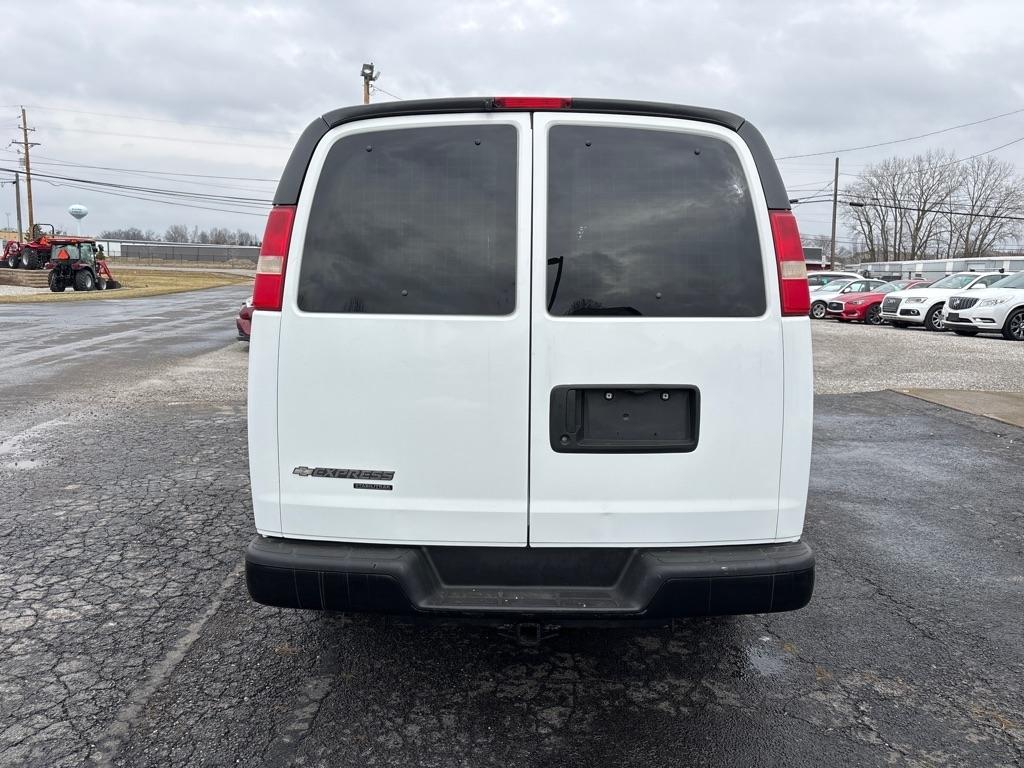 Chevrolet Express  2013