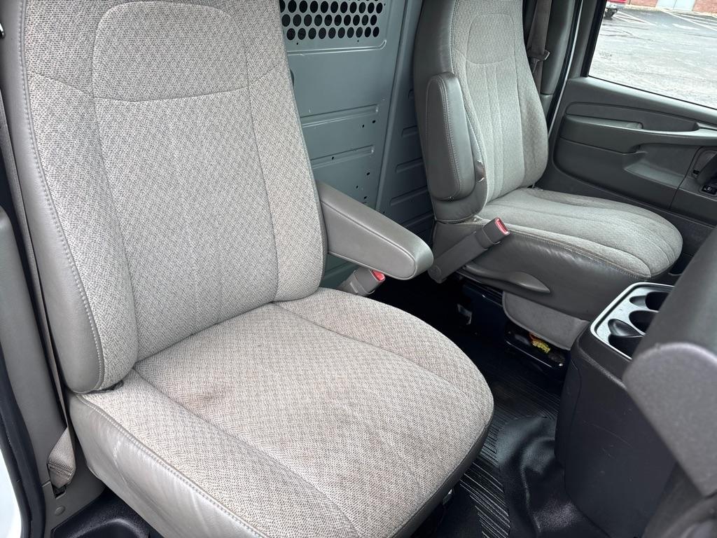 Chevrolet Express  2013