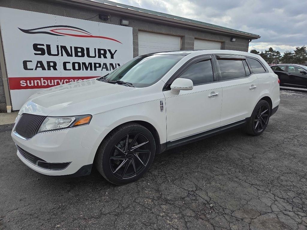 Lincoln MKT  2014