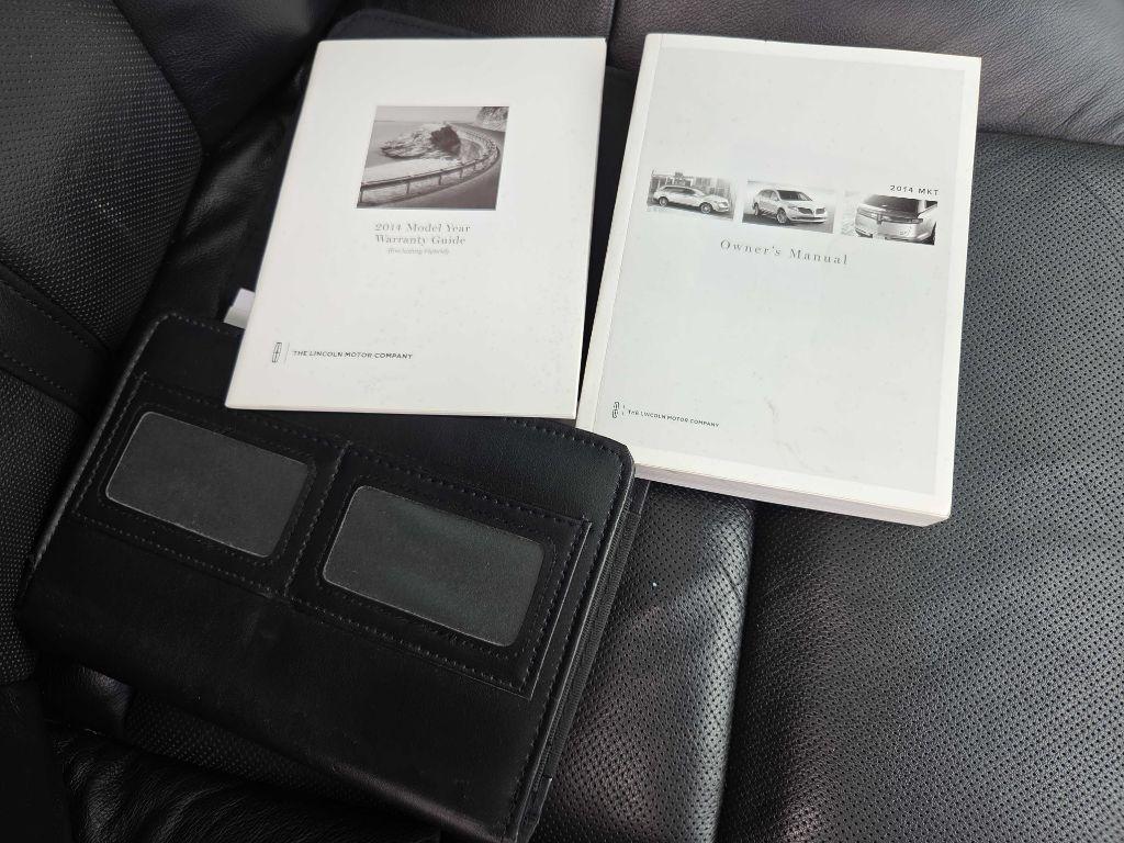 Lincoln MKT  2014